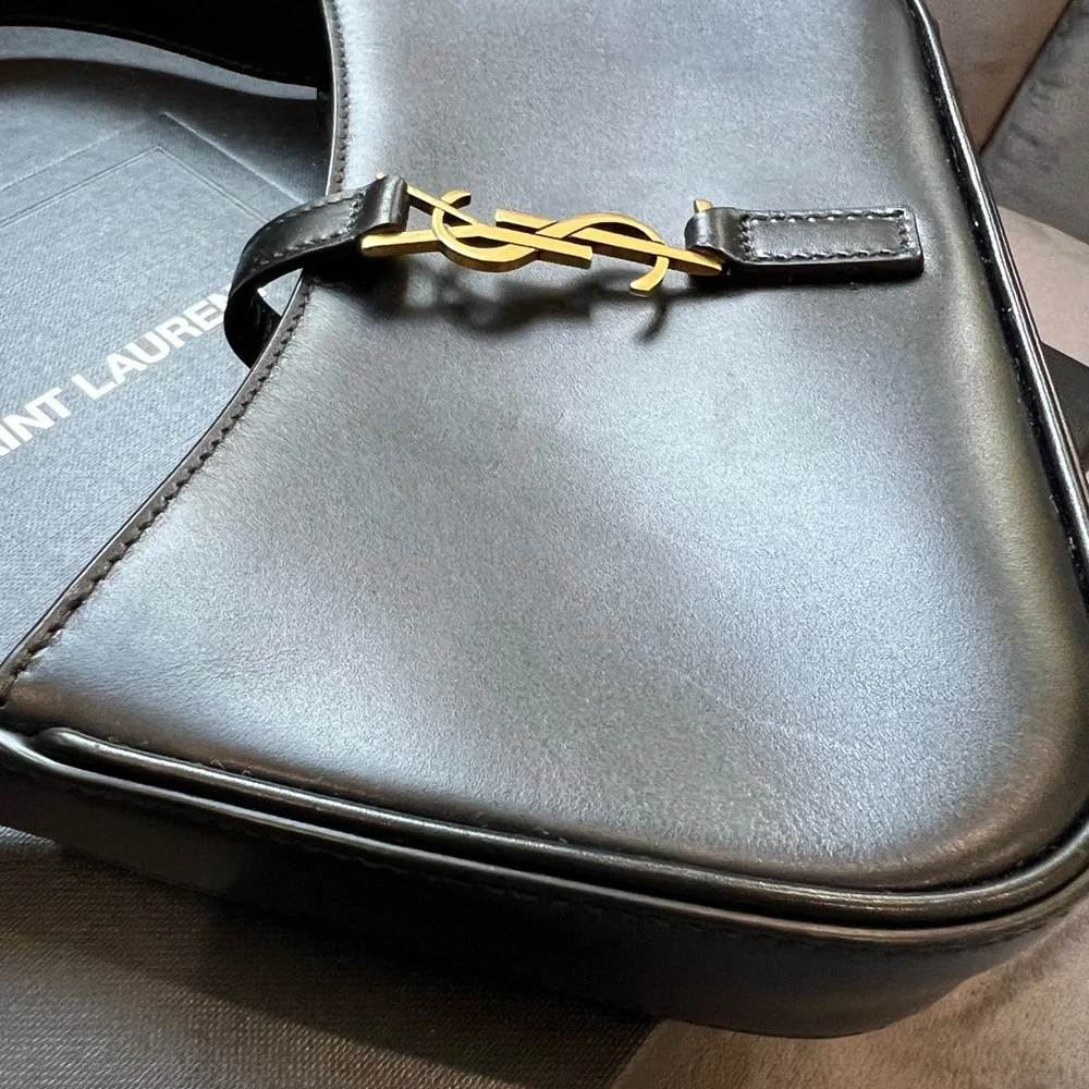 Saint Laurent Le 5 A 7 Hobo Bag - Picture 6 of 14